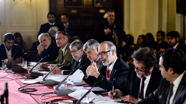 Gobierno recortó proyección de crecimiento a un 2,5 por ciento