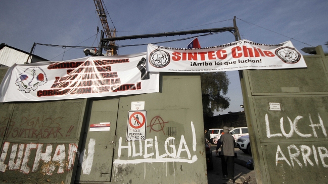 Carabineros desalojó desde pique de construcción del Metro a huelguistas