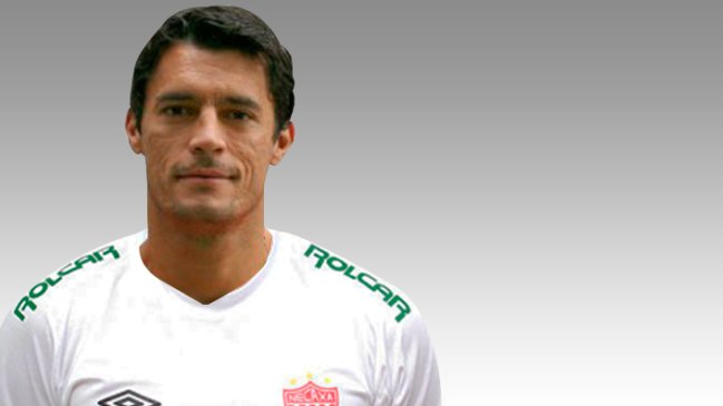 Marcos González abandonó Unión Española para fichar en Necaxa de México