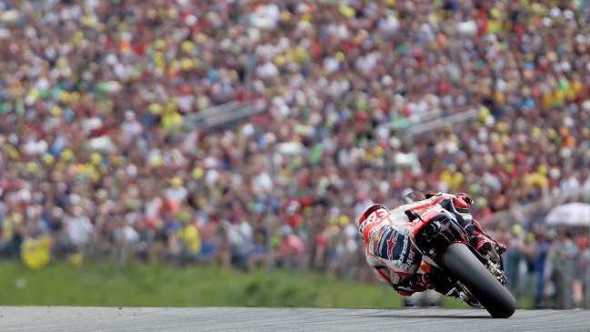 Moto GP: Márquez sumó triunfo en Alemania y comienza a recortarle puntos a Rossi