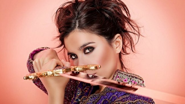 Javiera Mena: Me gusta mostrar la realidad, como el amor entre chicas