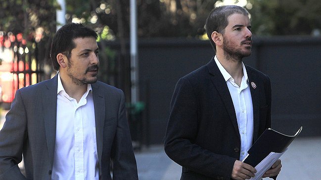 Revolución Democrática: 