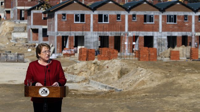 Bachelet visitó proyectos de innovación medioambiental en Región de Valparaíso