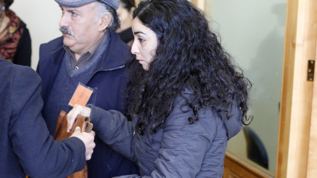 Justicia declaró culpable a madre de niña de tres años que cayó desde un octavo piso