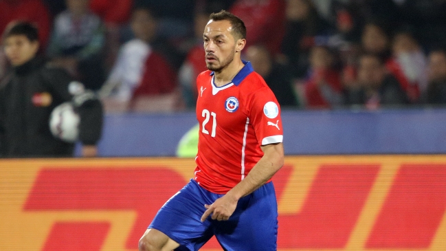 Seleccionado nacional Marcelo Díaz sufrió asalto junto a su esposa en La Florida