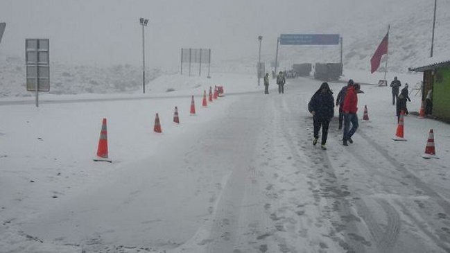 Paso Los Libertadores estará abierto durante este domingo