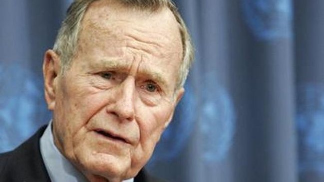 Ex presidente George Bush padre recibió el alta tras sufrir fractura