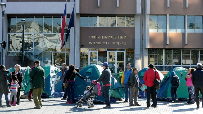 Damnificados del megaincendio de Valparaíso anunciaron huelga de hambre