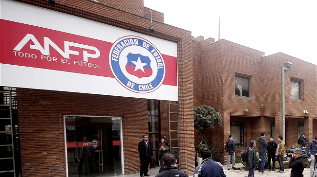 Consejo de Presidentes aprobó registro de hinchas y opción de prohibir público visitante