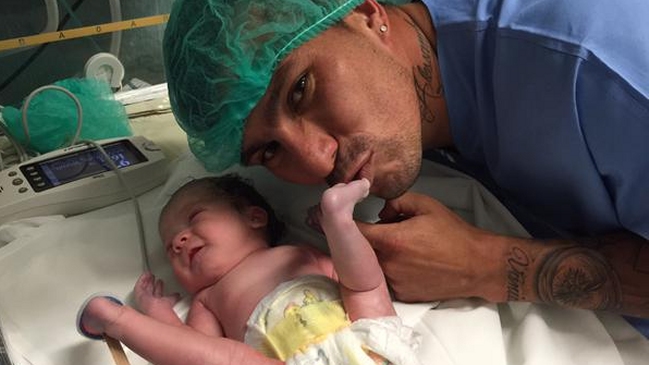 Gary Medel a su hija Alessandra: 