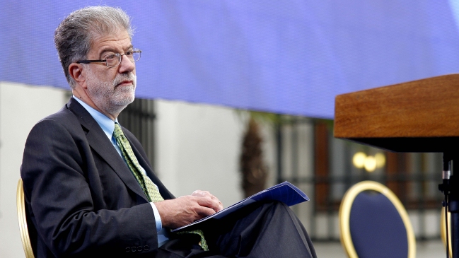 Eduardo Engel: A futuro, Chile necesita parlamentarios con un prestigio merecido