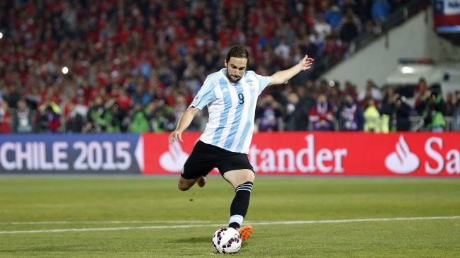 Gonzalo Higuaín protagonizó incidente fuera de una discoteca en Ibiza