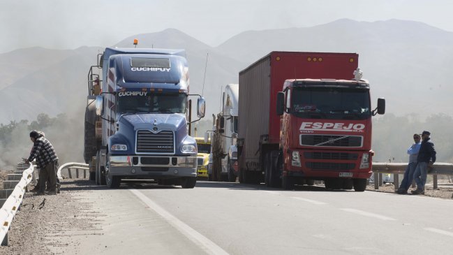 Codelco estudia acciones legales por bloqueos en sus divisiones