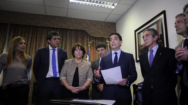 Gobierno y oposición suscribieron protocolo de acuerdo por carrera docente