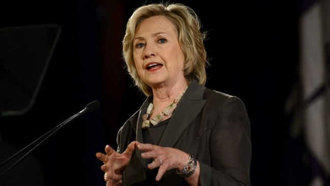 Hillary Clinton pedirá levantamiento del embargo a Cuba