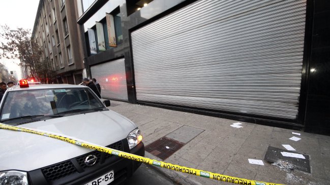 Encapuchados atacaron oficinas del Ministerio del Medio Ambiente