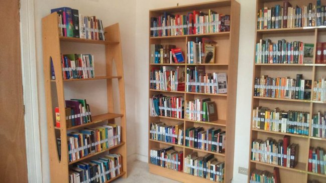 Crean biblioteca vecinal para fomentar la lectura