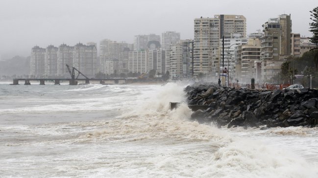 Joven desapareció tras fuertes marejadas en Antofagasta
