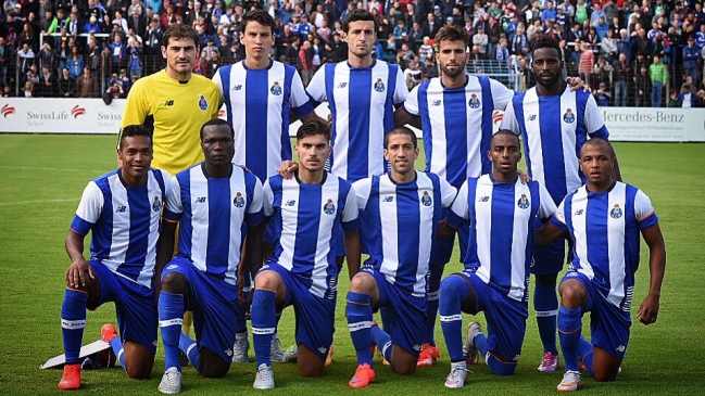 Igor Lichnovsky jugó en victoria de FC Porto sobre Stoke City en Alemania