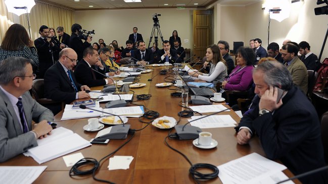 Comisión de Salud votará en general proyecto para despenalizar aborto