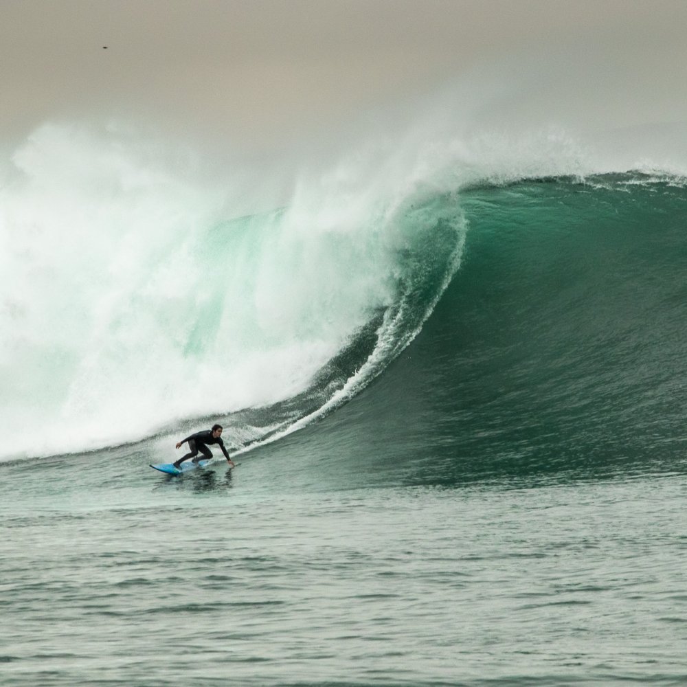 Con fuertes marejadas arrancará este miércoles cita mundial del surf en Arica