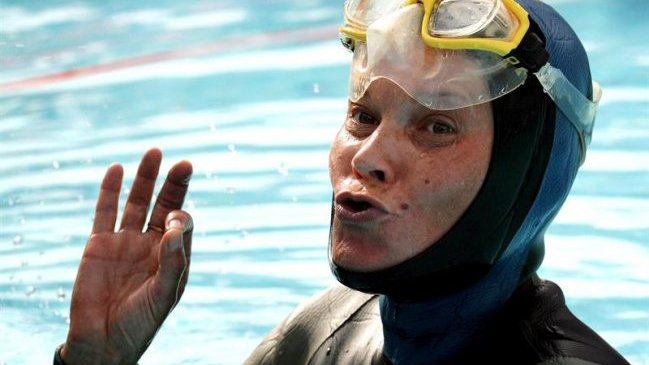 Desaparece en el mar la apneísta con más récords de la historia