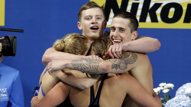 Equipo británico de 4x100 estilos mixto logró la medalla de oro y el récord mundial