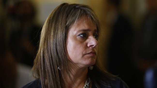 Presidenta de comisión de DD.HH. del Senado desestimó degradar a militares