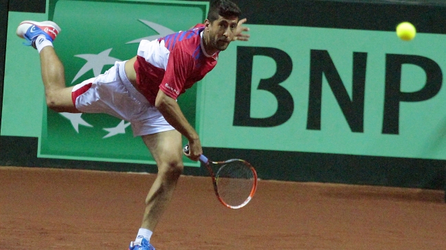 Hans Podlipnik se impuso en apretado duelo para pasar a cuartos en Liberec