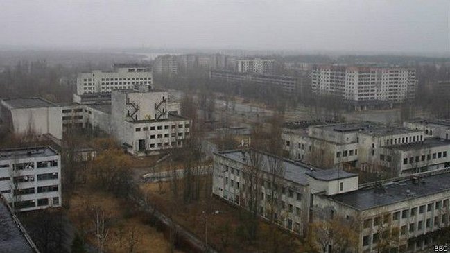 ¿Por qué Hiroshima y Nagasaki están habitadas y Chernobyl no?