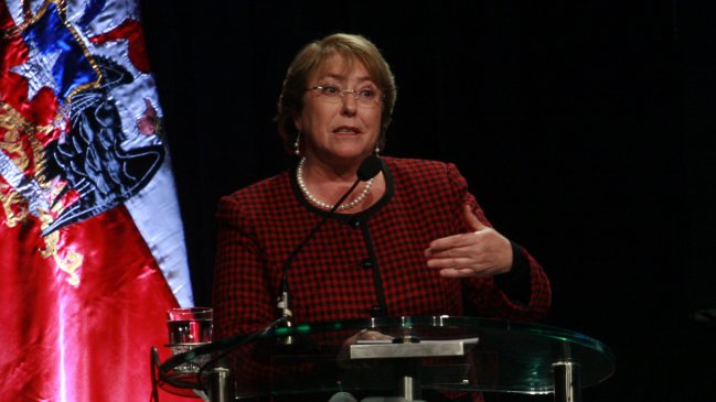 Bachelet y gratuidad en educación: A lo mejor no cumpliremos en los 6 años que dijimos