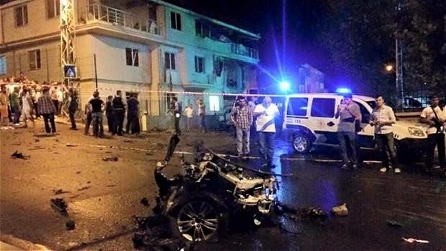 Al menos cuatro muertos y 10 heridos dejó ataque suicida a comisaría en Estambul