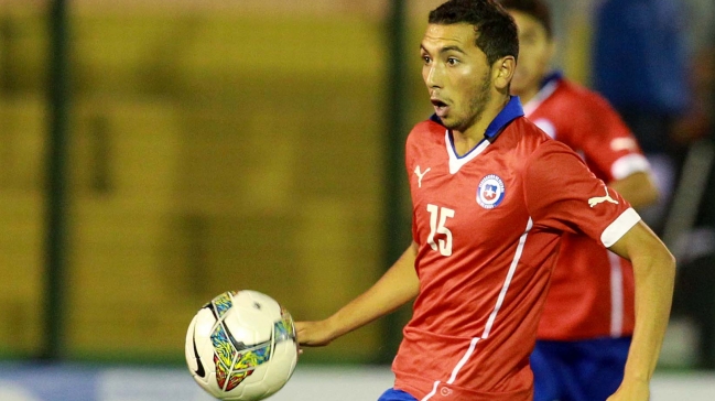 Chelsea oficializó préstamo de Cristián Cuevas al fútbol belga