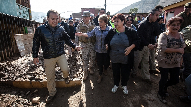 Michelle Bachelet recorrió Tocopilla para evaluar daños por aluvión