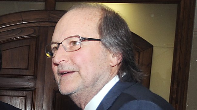 Ex defensor de los dueños de Penta apoya la asamblea constituyente