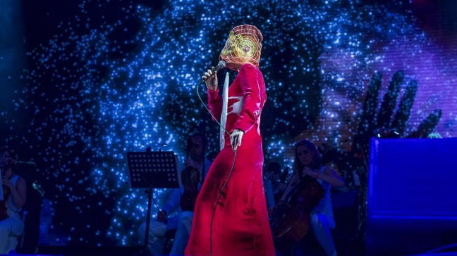 Björk suspendió parte de su gira europea por agotamiento emocional