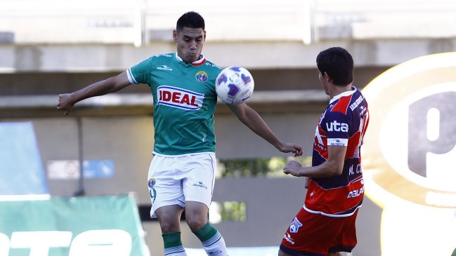 Felipe Mora será baja por tres semanas en Audax Italiano