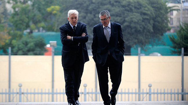 DC: Ministro Burgos juega un papel clave en la agenda del Gobierno