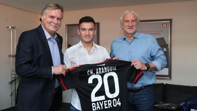 Charles Aránguiz firmó contrato por cinco años con Bayer Leverkusen