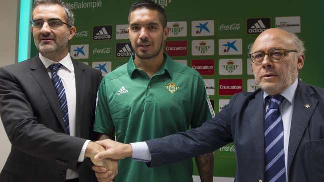 Juan Manuel Vargas espera abrir las puertas de la liga española a los jugadores peruanos