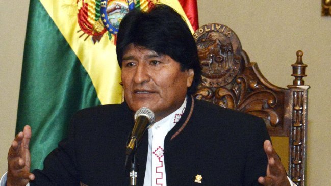 Bolivia empezó a repartir folletos sobre su demanda en la frontera con Chile
