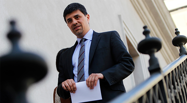 Gobierno desestimó molestia por cita Burgos-Lagos y fustigó el 