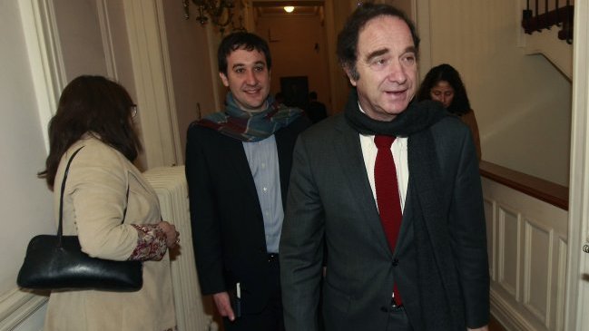 Alcaldes de la UDI abren debate por posible cambio de la directiva del partido