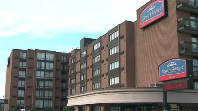 Canadá: Policía busca a matrimonio que dejó a su bebé en caja fuerte