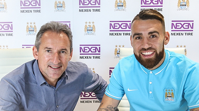 Pellegrini tiene nuevo zaguero en el City: Es oficial el fichaje de Otamendi