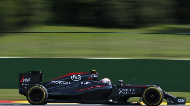 Alonso y Button fueron sancionados por cambiar el motor y saldrán últimos en Bélgica