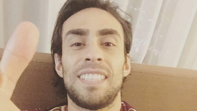 Jorge Valdivia se puso la camiseta de Al-Wahda de Emiratos Arabes Unidos