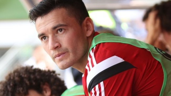 Charles Aránguiz será operado el martes por lesión en el tendón de Aquiles izquierdo