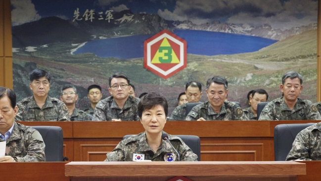 Presidenta surcoreana exigió disculpas a Pyongyang en plena crisis militar