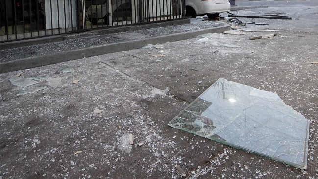 Robaron caja fuerte desde servicentro en Las Condes
